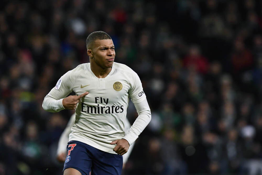 法国称“已准备好”向乌克兰派兵